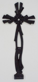 K30 C. Krzyż zdobiony czarny na pomnik 40x17cm.